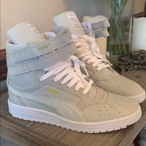 Gray PUMA high top CONTACT sneakers